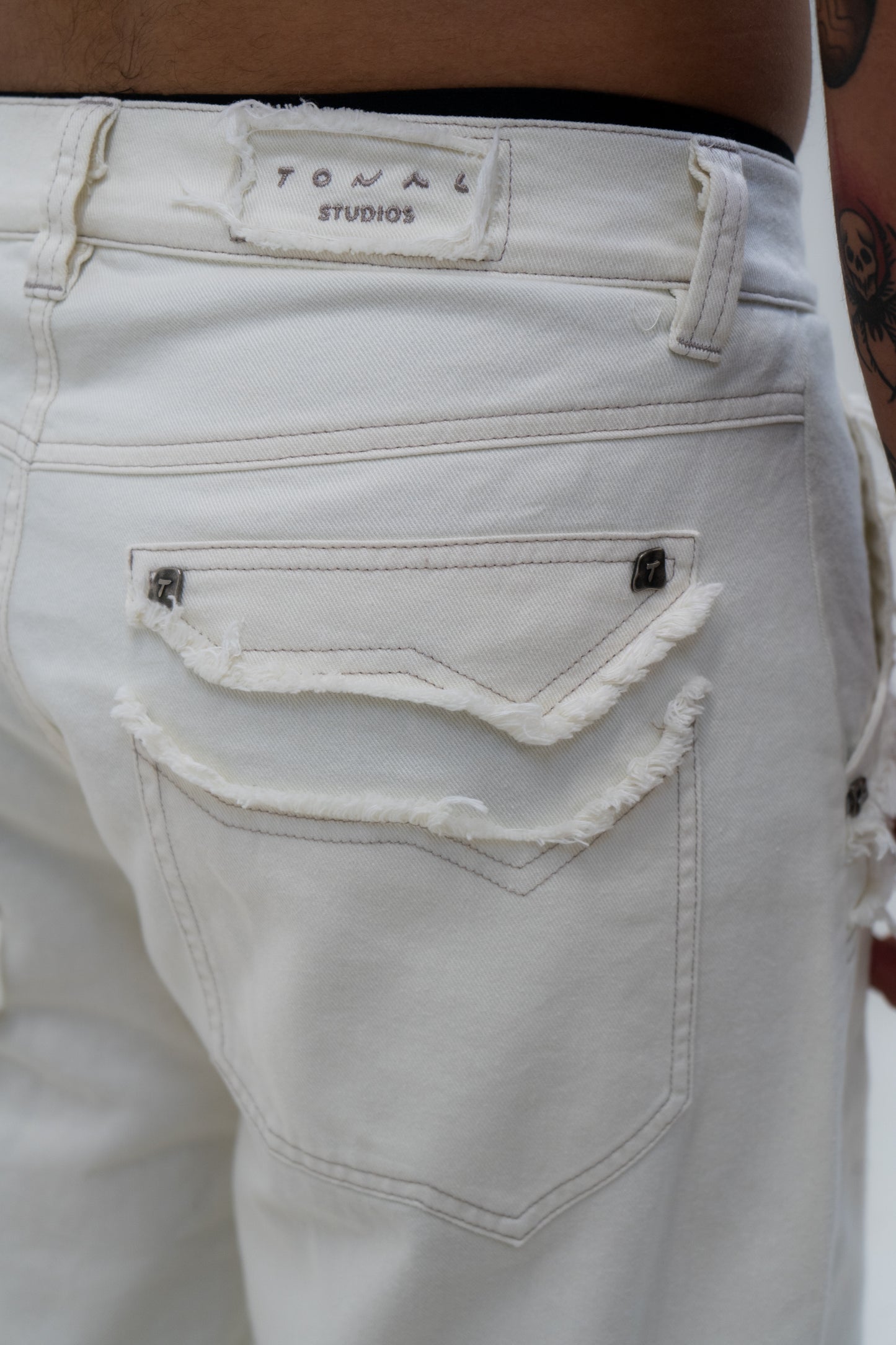Frayed Denim - Cream