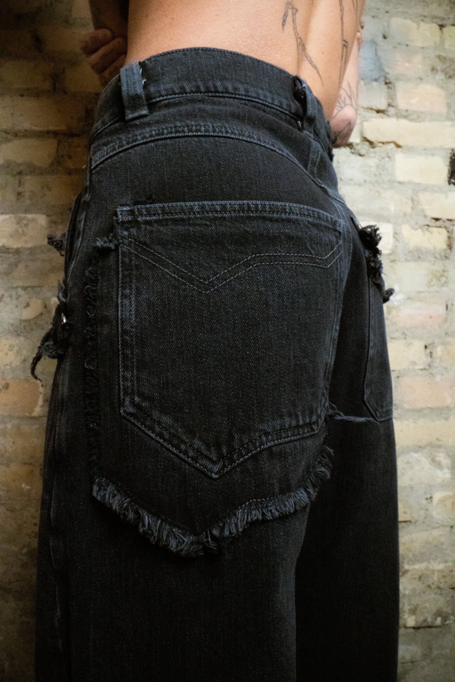 FRAYED DENIM - BLACK (Pre-Sale)